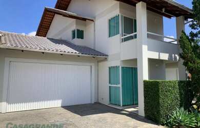 Imagem 1: Ótima casa semi mobiliada no bairro Escola Agrícola, 3 dormitórios sendo 1 suíte com close