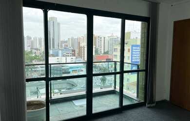 Imagem: O depósito possui 1 Vaga na garagem, 80m² de Área e está