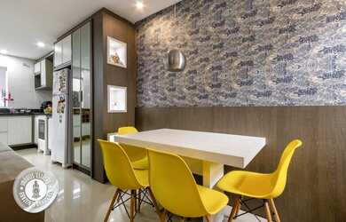 Imagem: A casa possui 2 Dormitórios, 1 Banheiro, 1 Vaga na garagem