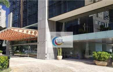 Imagem: O depósito para alugar possui 5 Vagas na garagem e 267m² de