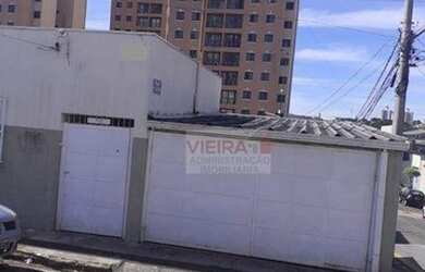 Imagem: A casa possui 2 Dormitórios, 1 Banheiro, 2 Vagas na garagem