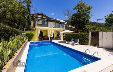 Imagem 2: Casa de alto padrão á 100 metros do mar