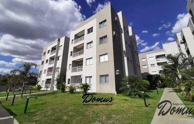 Imagem: O apartamento possui 3 Dormitórios, 1 Banheiro, 2 Vagas na