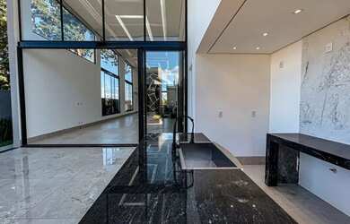 Imagem 6: Vede-se casa alto padrão