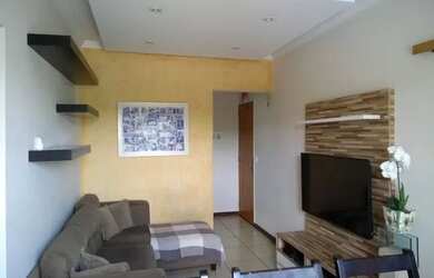 Imagem: O apartamento possui 3 Dormitórios, 1 Banheiro, 1 Vaga na garagem