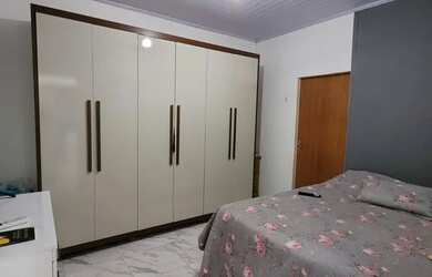 Imagem: A casa em condomínio possui 3 Dormitórios, 2 Banheiros, 3