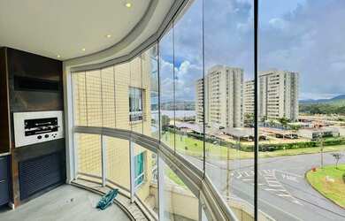 Imagem: O apartamento possui 4 Dormitórios, 5 Banheiros, 3 Vagas na