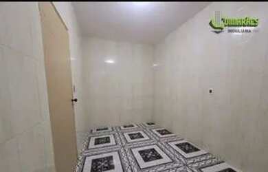 Imagem: A casa possui 2 Dormitórios, 2 Banheiros, 75m² de Área e