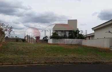 Imagem: O terreno possui 766m² de Área e está localizado em São