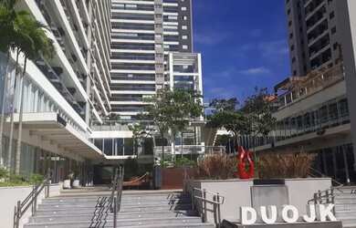 Imagem: O apartamento possui 1 Dormitório, 1 Banheiro, 1 Vaga na garagem