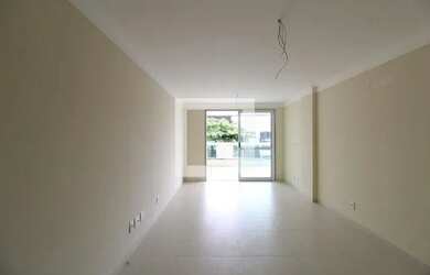 Imagem: O apartamento possui 3 Dormitórios, 3 Banheiros, 2 Vagas na