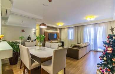 Imagem: O apartamento possui 2 Dormitórios, 2 Banheiros, 2 Vagas na