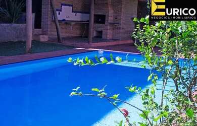 Imagem: A casa em condomínio possui 4 Dormitórios, 5 Banheiros, 4