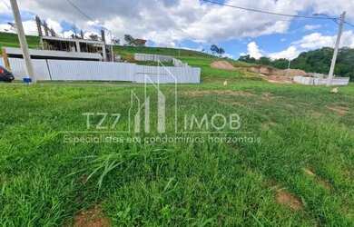 Imagem: O terreno possui 373m² de Área, Imóvel novo e está localizado