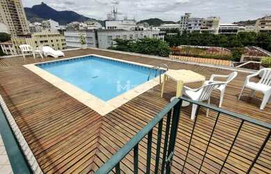 Imagem: O apartamento possui 2 Dormitórios, 3 Banheiros, 1 Vaga na