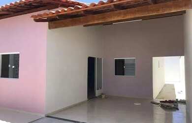 Imagem: A casa possui 2 Dormitórios, 1 Banheiro, 1 Vaga na garagem