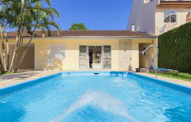 Imagem 15: Casa com 07 dormitórios em Caiobá e amplo terreno