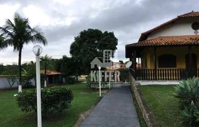 Imagem: A casa possui 5 Dormitórios, 5 Banheiros, 5 Vagas na garagem