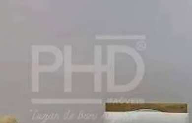 Imagem: A casa possui 3 Dormitórios, 4 Banheiros, 2 Vagas na garagem