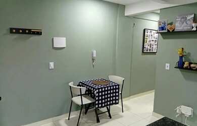 Imagem 2: URGENTE APARTAMENTO AO LADO DA CENTRAL Reformado C/elevador 2Quartos QN...