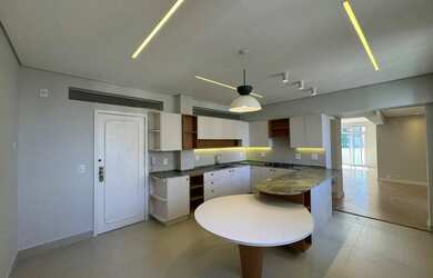 Imagem: O apartamento possui 3 Dormitórios, 3 Banheiros, 2 Vagas na