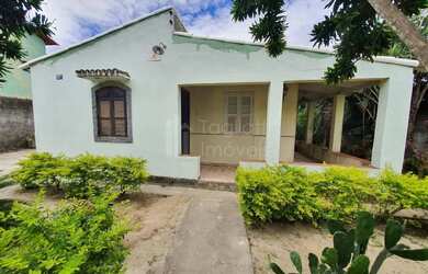 Imagem: A casa possui 2 Dormitórios, 1 Banheiro, 1 Vaga na garagem