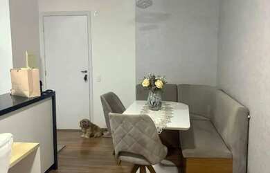 Imagem: O apartamento possui 1 Dormitório, 1 Banheiro, 1 Vaga na garagem