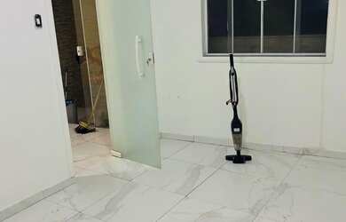 Imagem 6: Alugo excelente casa. Varanda, 1 Banheiroe2 Dormitórios