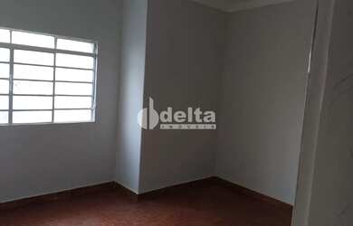 Imagem 4: Casa residencial disponível para locação no bairro Custódio Pereira...