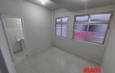 Imagem 7: Excelente Apartamento 3 dormitório s em Estreito - Florianópolis