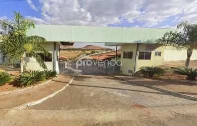 Imagem: A casa possui 2 Dormitórios, 2 Banheiros, 61m² de Área e