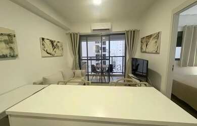 Imagem: O apartamento possui 1 Dormitório, 1 Banheiro, 1 Vaga na garagem