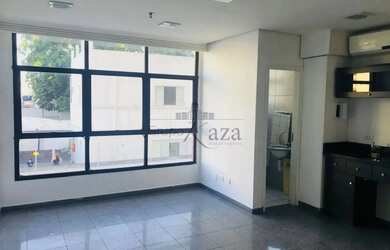 Imagem: O depósito possui 1 Vaga na garagem, 40m² de Área e está