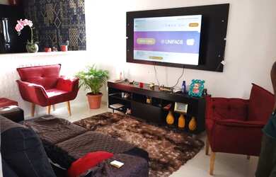 Imagem: A casa possui 2 Dormitórios, 2 Banheiros, 55m² de Área e