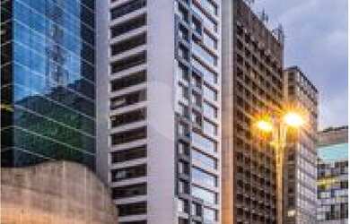 Imagem: O depósito possui 4 Vagas na garagem, 356m² de Área e Imóvel