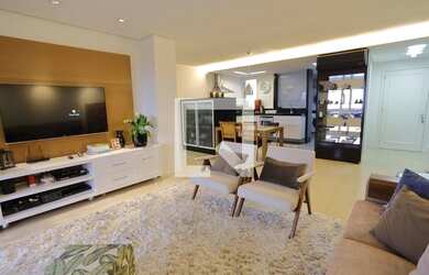 Imagem: O apartamento possui 2 Dormitórios, 2 Banheiros, 2 Vagas na