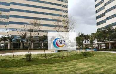 Imagem: O depósito possui 5 Vagas na garagem, 1.118m² de Área e