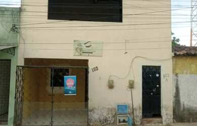 Imagem: A casa possui 3 Dormitórios e está localizado em Bom Jardim