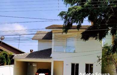 Imagem: A casa em condomínio possui 3 Dormitórios, 4 Banheiros, 2