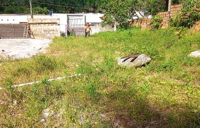 Imagem: O terreno possui 120m² de Área e está localizado em Colônia