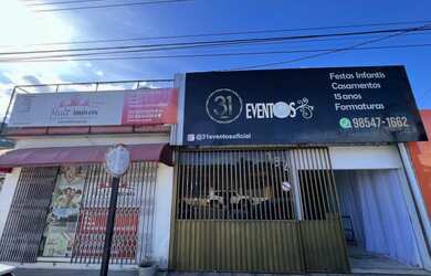 Imagem: A casa possui 3 Dormitórios, 3 Banheiros, 1 Vaga na garagem