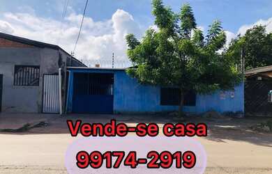 Imagem: A casa possui 2 Dormitórios, 3 Banheiros, 3 Vagas na garagem