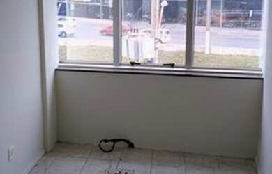 Imagem: O depósito possui 1 Vaga na garagem e 36m² de Área e está