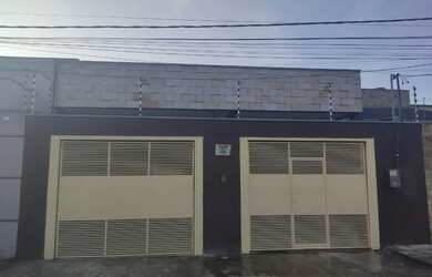 Imagem 1: Casa com 3 dormitórios - venda por R$ 650.000 ou aluguel por R$ 4.500/mês...