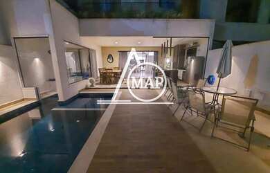 Imagem: A casa em condomínio possui 4 Dormitórios, 5 Banheiros, 330m²