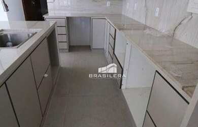 Imagem 16: Casa com 4 suítes rica em armários no Portal do Sol Green