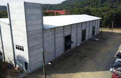 Imagem: O depósito possui 1.460m² de Área e está localizado em