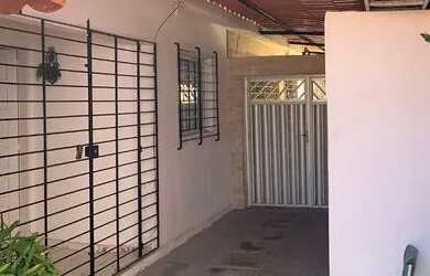 Imagem: A casa em condomínio possui 2 Dormitórios, 1 Banheiro, 1 Vaga