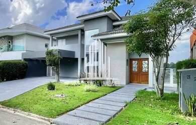 Imagem: A casa em condomínio possui 3 Dormitórios, 5 Banheiros, 4