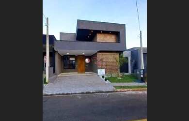 Imagem: A casa em condomínio possui 3 Dormitórios, 4 Banheiros, 2